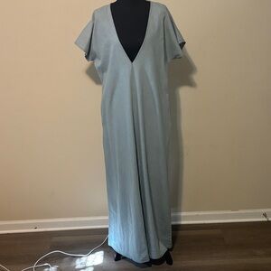 Light wash denim v-neck maxi dress